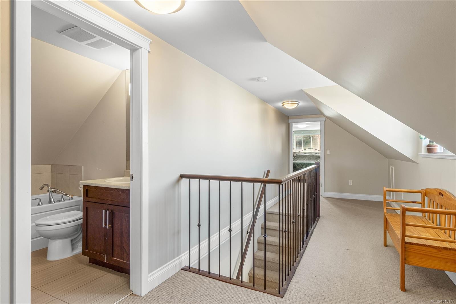 222 Morison Ave, Parksville, BC