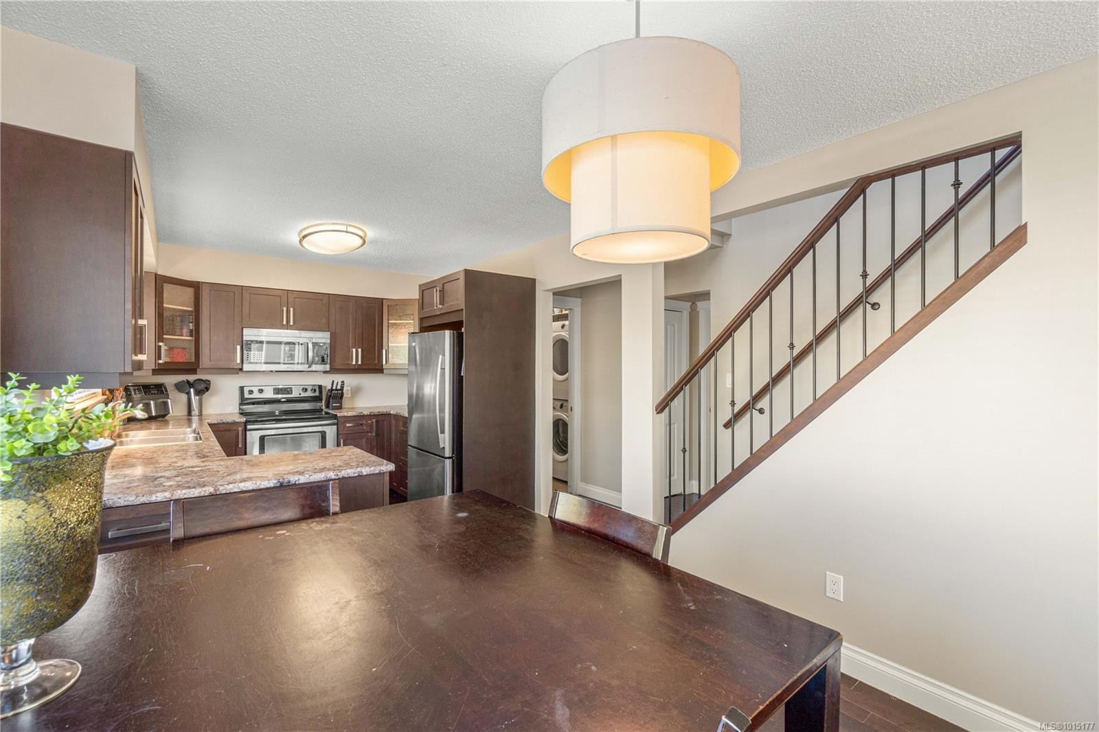 222 Morison Ave, Parksville, BC