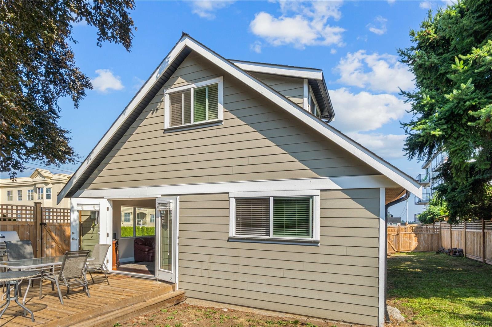 222 Morison Ave, Parksville, BC