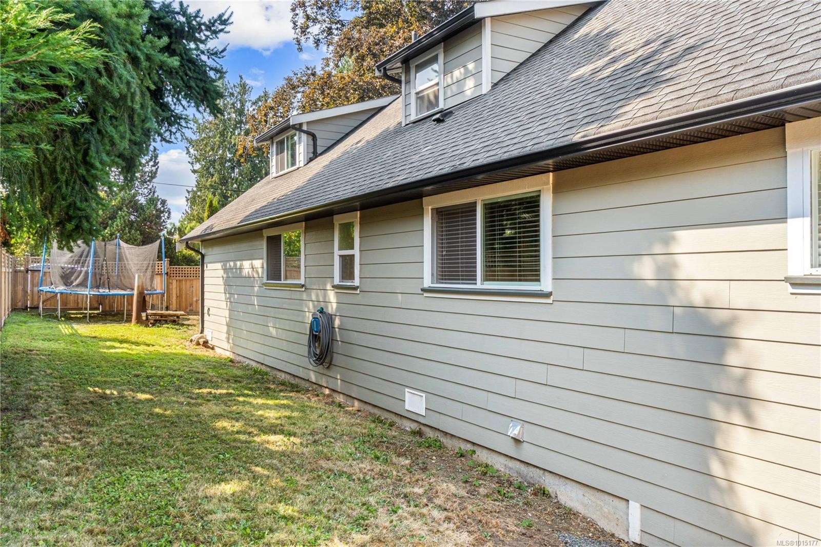 222 Morison Ave, Parksville, BC