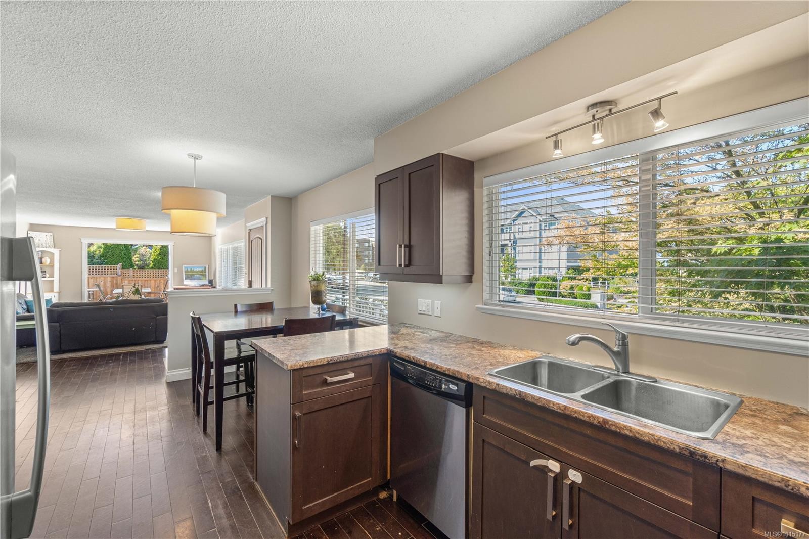 222 Morison Ave, Parksville, BC