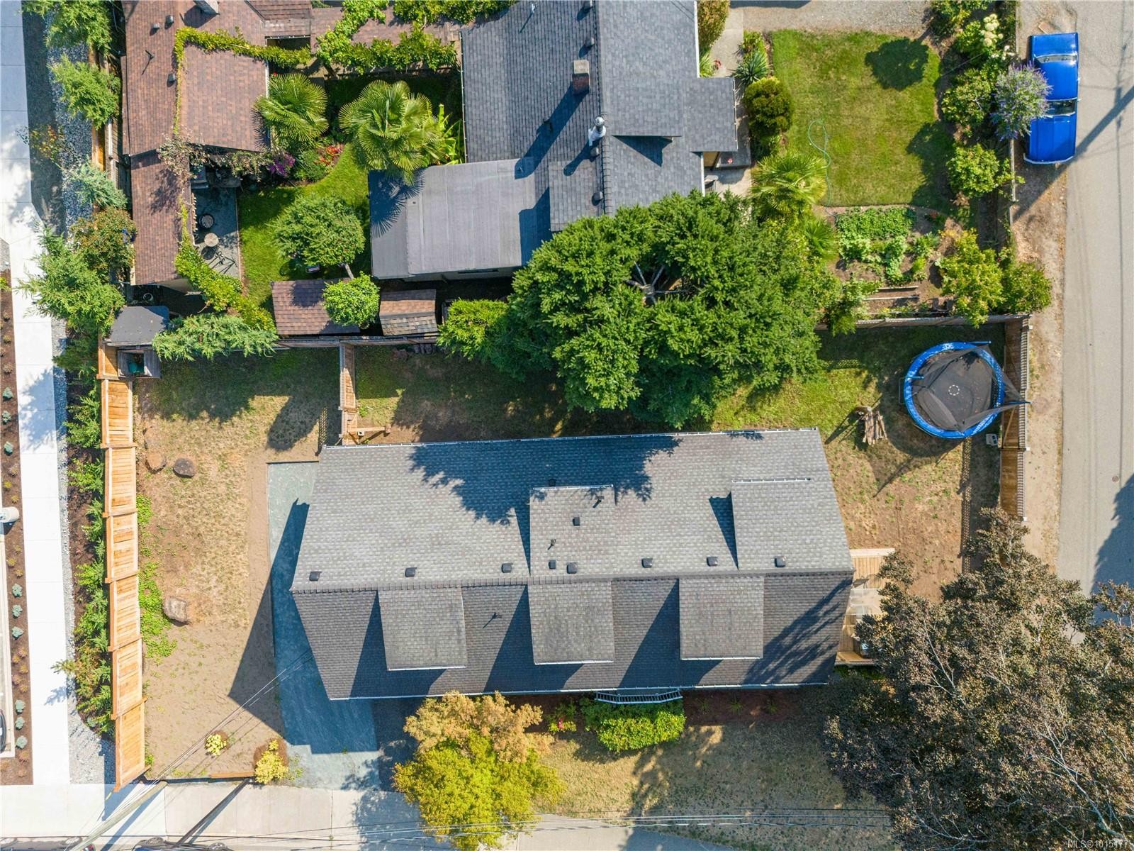 222 Morison Ave, Parksville, BC