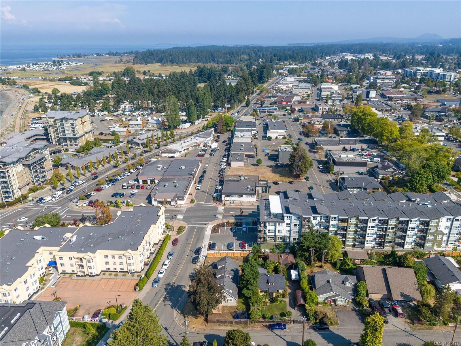 222 Morison Ave, Parksville, BC