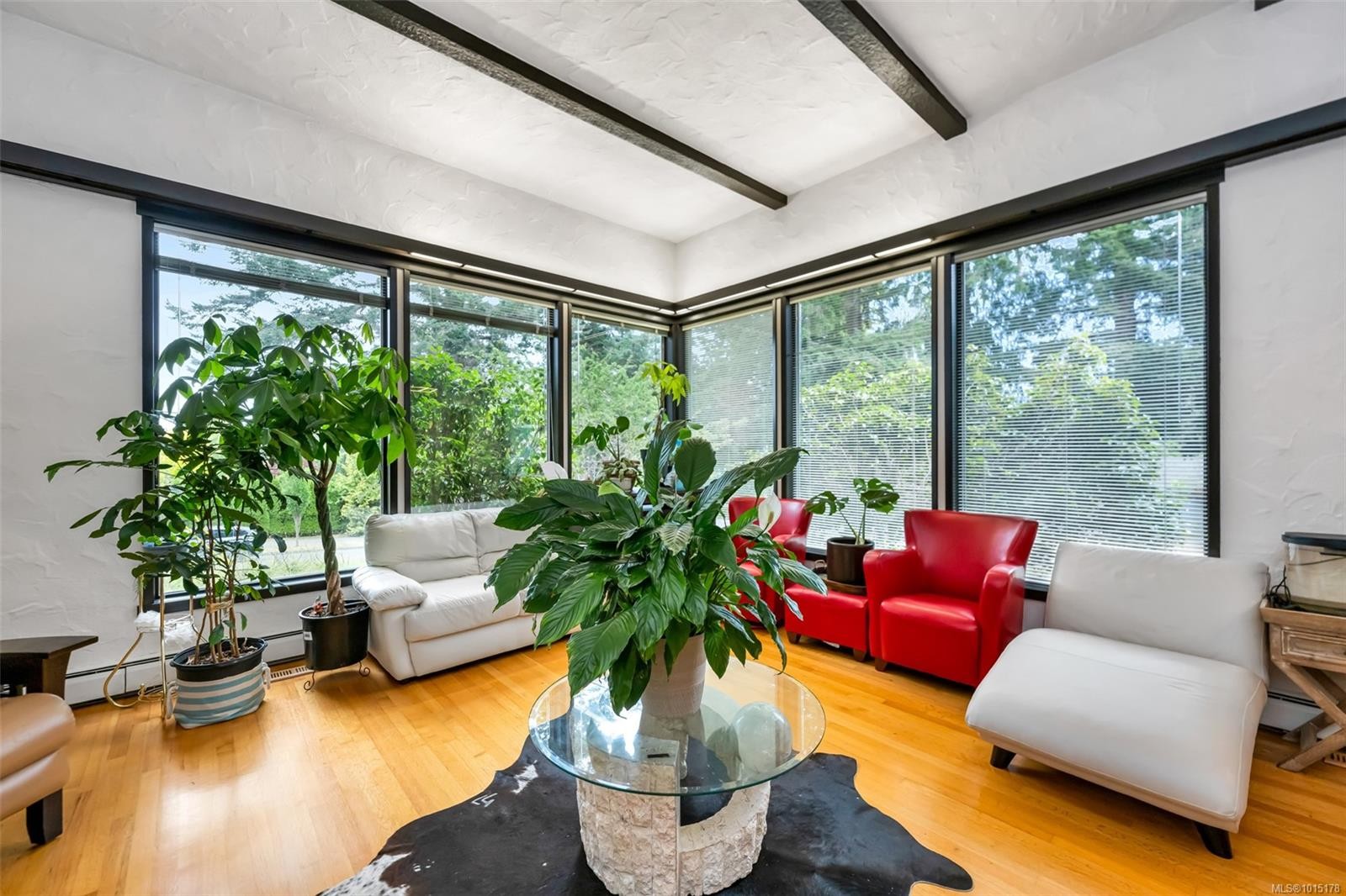 1935 San Juan Ave, Saanich, BC