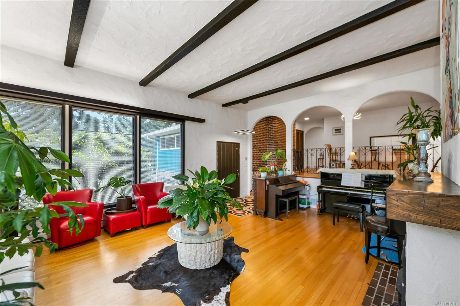 1935 San Juan Ave, Saanich, BC