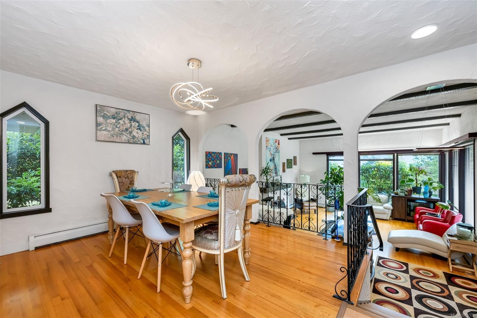 1935 San Juan Ave, Saanich, BC