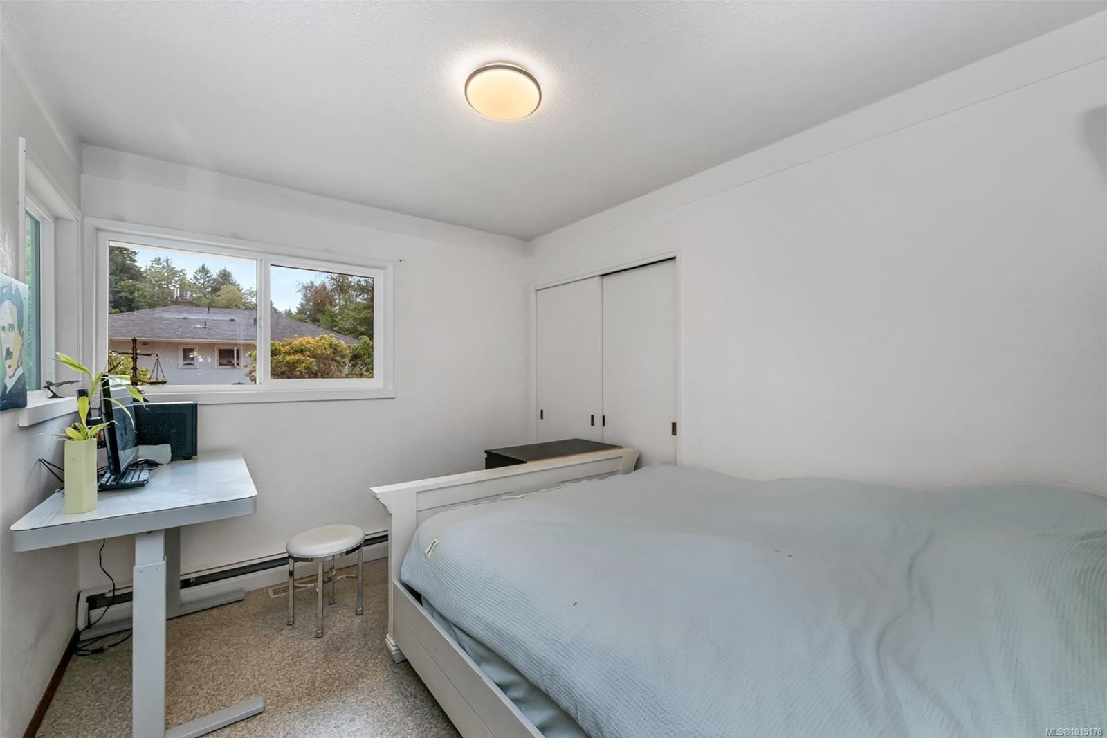 1935 San Juan Ave, Saanich, BC