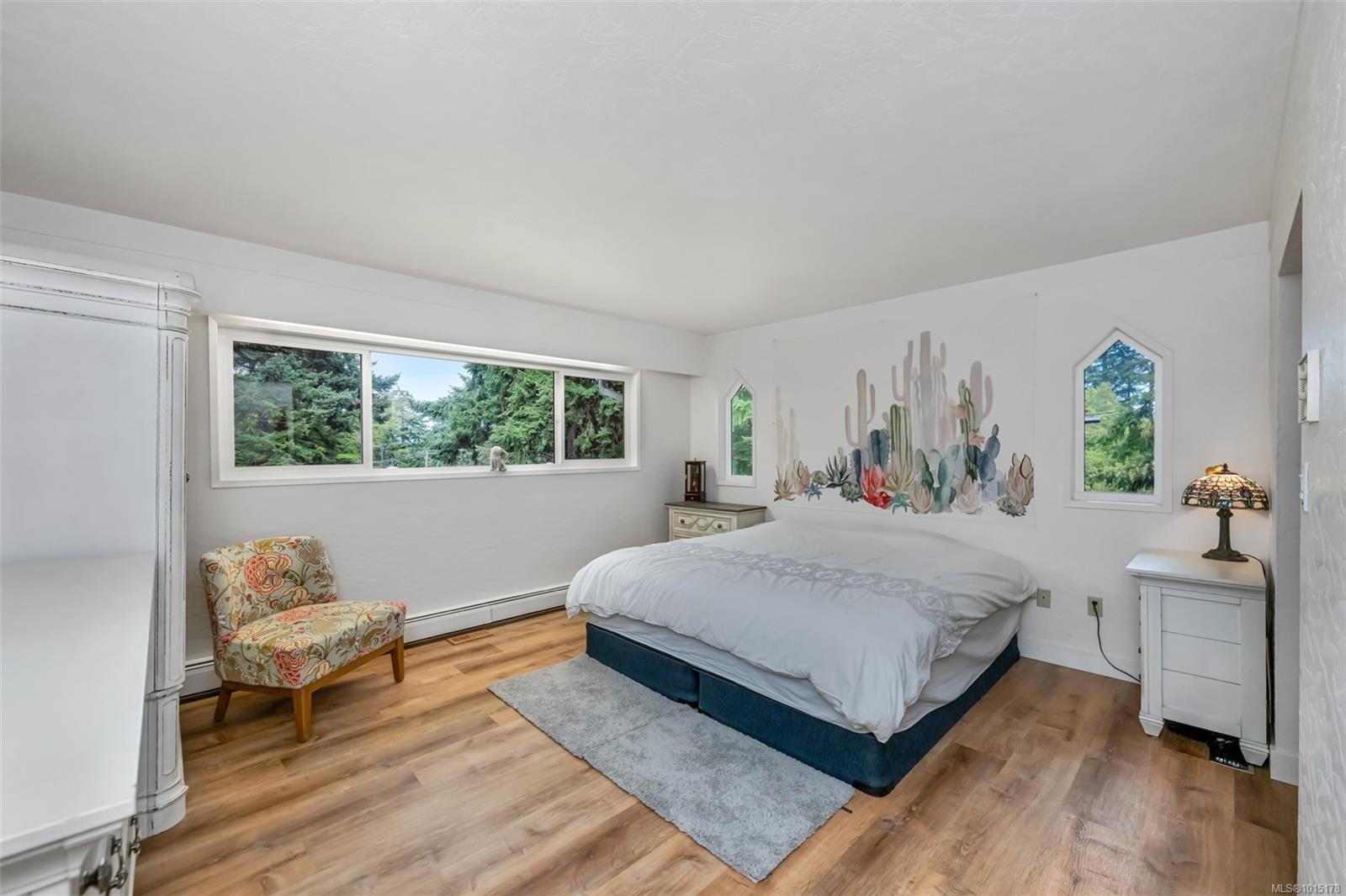 1935 San Juan Ave, Saanich, BC