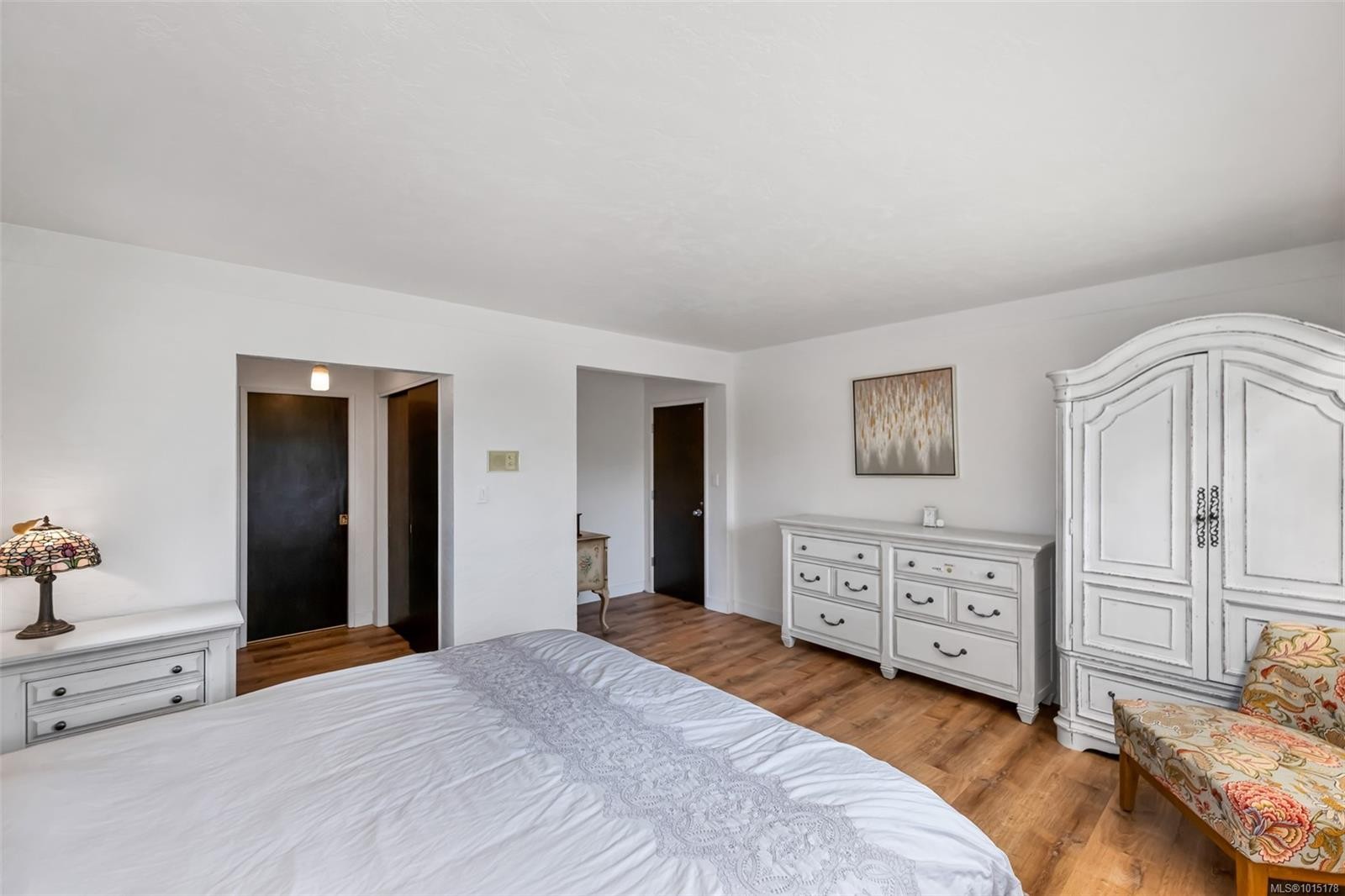 1935 San Juan Ave, Saanich, BC