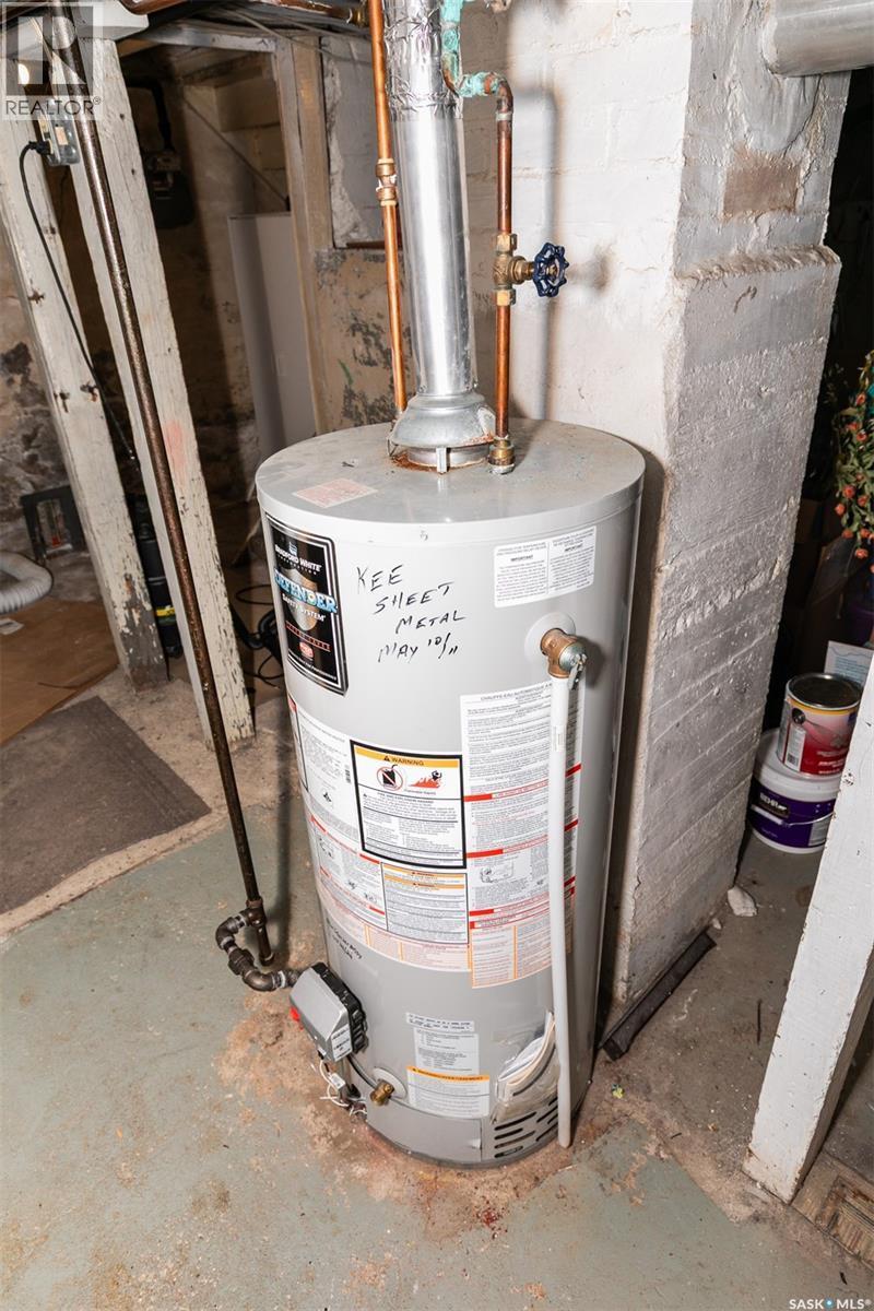 632 Saskatchewan Avenue, Kerrobert, SK - Indoor Photo Showing Basement