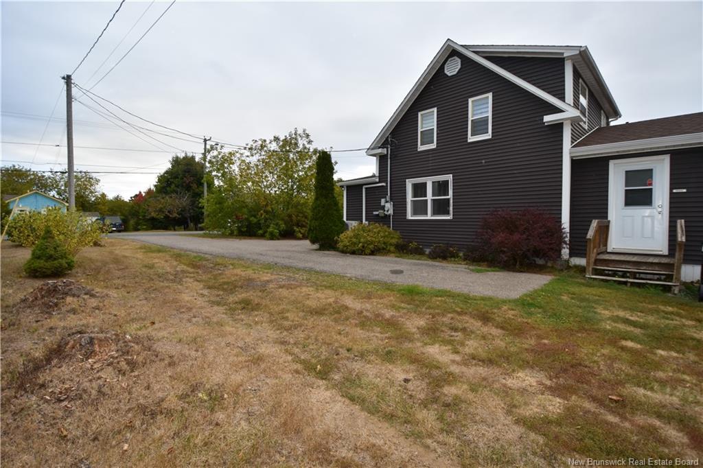 480 Pointe-À-Bouleau St, Tracadie, NB