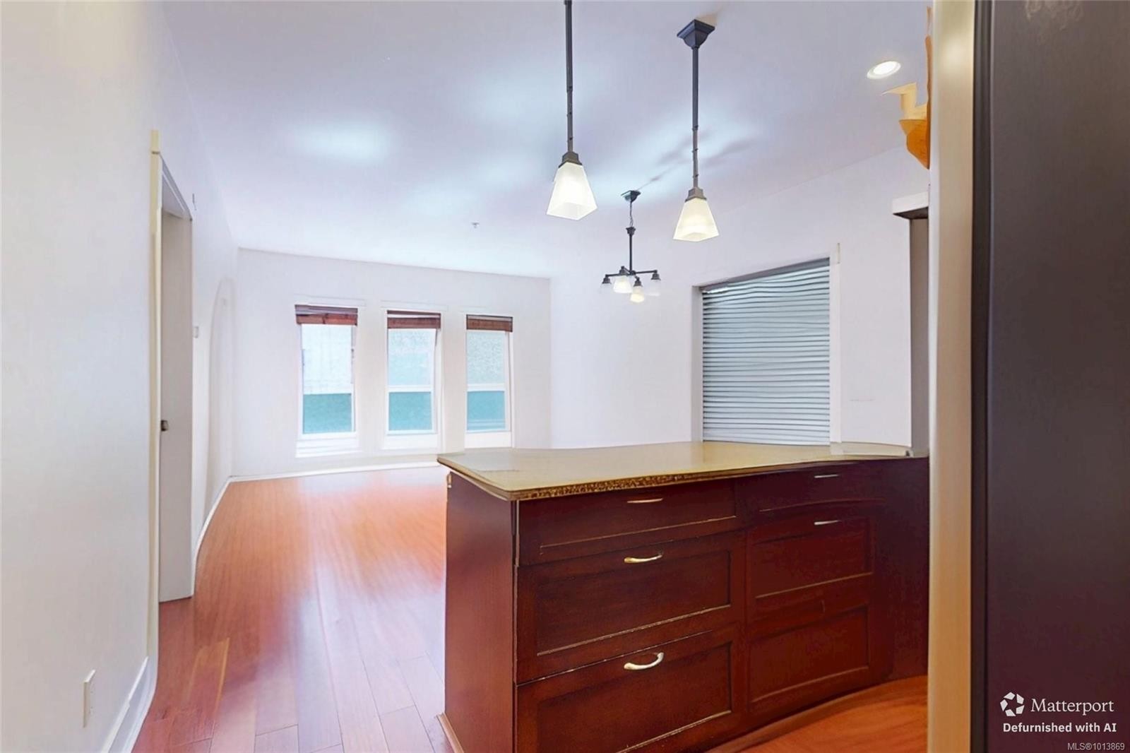 103-201 Nursery Hill Dr, View Royal, BC - Indoor Photo Showing Other Room