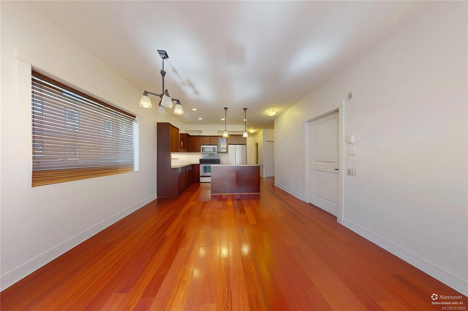 103-201 Nursery Hill Dr, View Royal, BC - Indoor Photo Showing Other Room