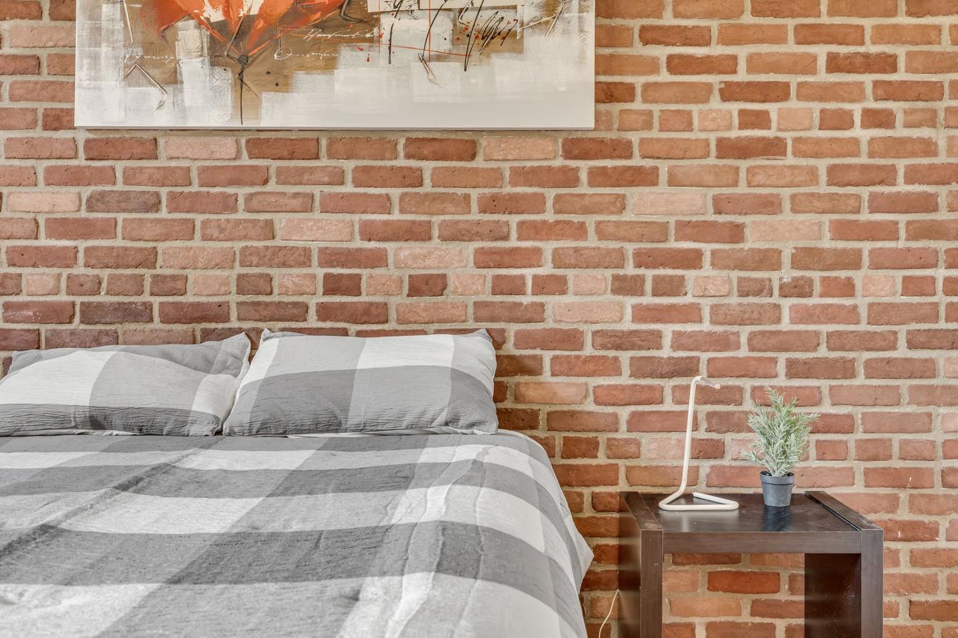 Primary bedroom - 503-385 Rue De La Chapelle, Québec (La Cité-Limoilou), QC - With Exterior