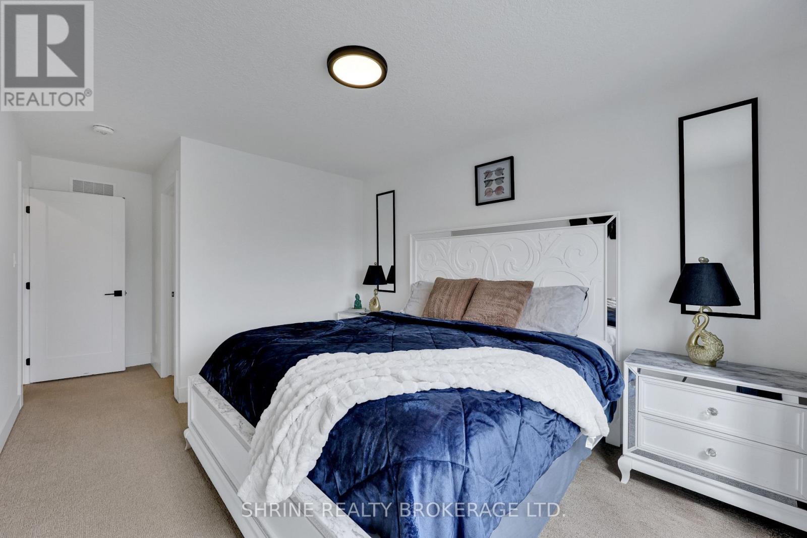 1866 Fountain Grass Drive, London South (South B), ON - Indoor Photo Showing Bedroom