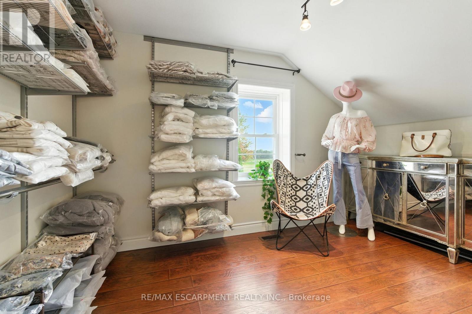 437 6Th Concession Road E, Hamilton, ON - Indoor Photo Showing Other Room