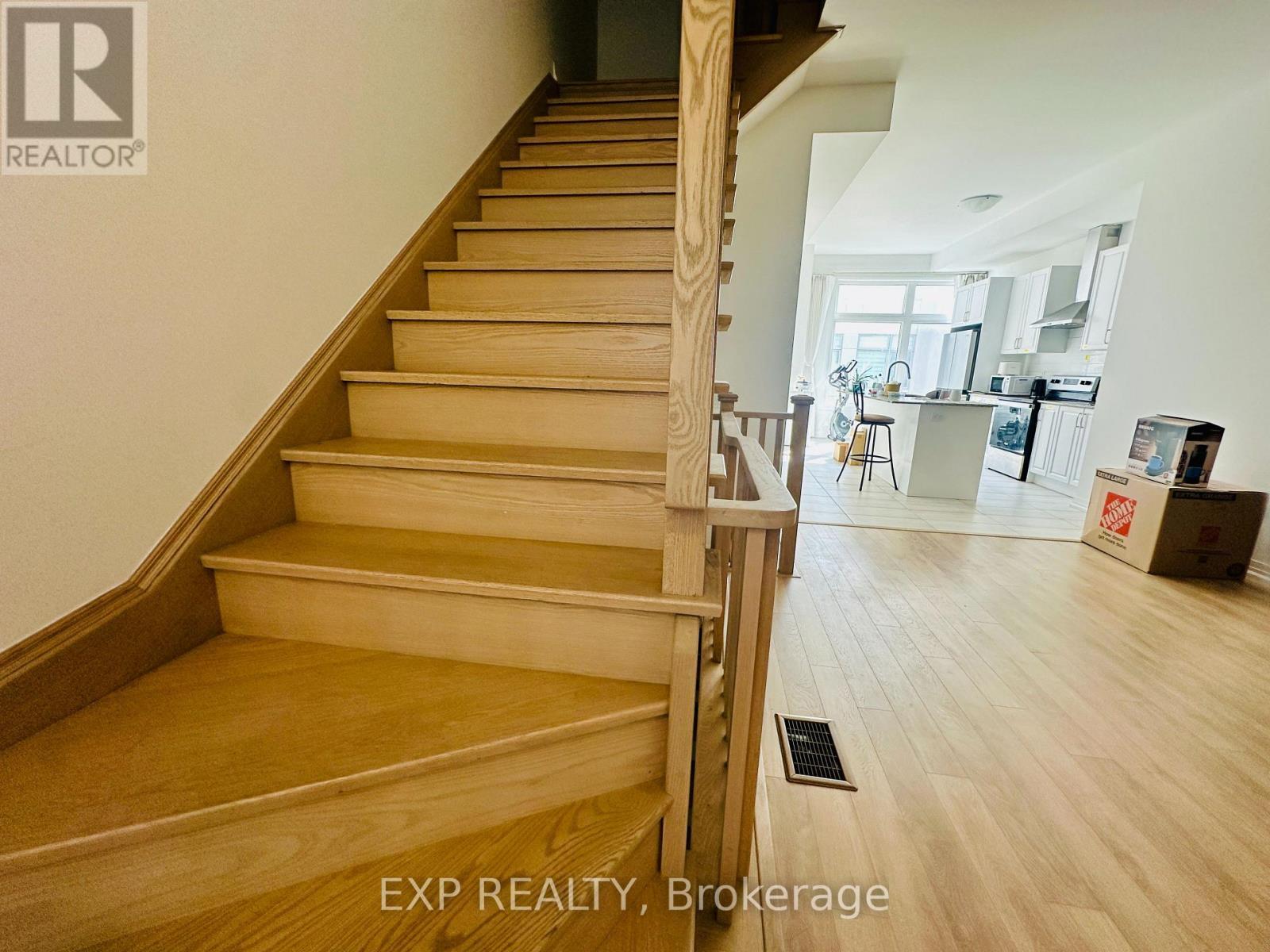 27 Albert Firman Lane, Markham, ON - Indoor Photo Showing Other Room