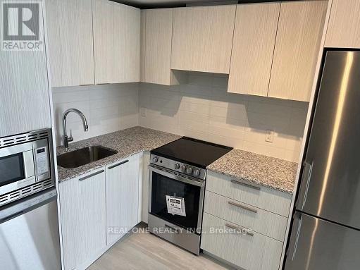 2809 - 501 Yonge Street, Toronto, ON - Indoor Photo Showing Kitchen With Upgraded Kitchen