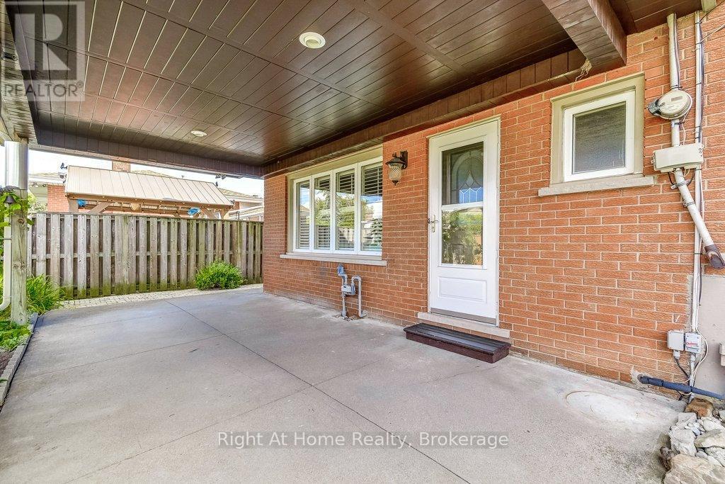 207 Montmorency Drive, Hamilton (Red Hill), ON - Outdoor With Exterior