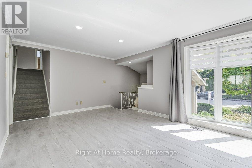 207 Montmorency Drive, Hamilton (Red Hill), ON - Indoor Photo Showing Other Room
