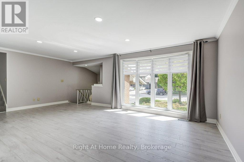 Beautiful Bright Bow Window - 207 Montmorency Drive, Hamilton (Red Hill), ON - Indoor Photo Showing Other Room