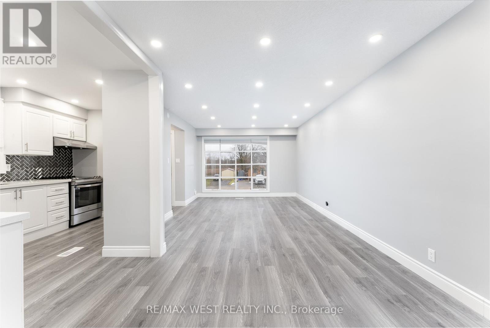 368 Fountain Street S, Cambridge, ON - Indoor