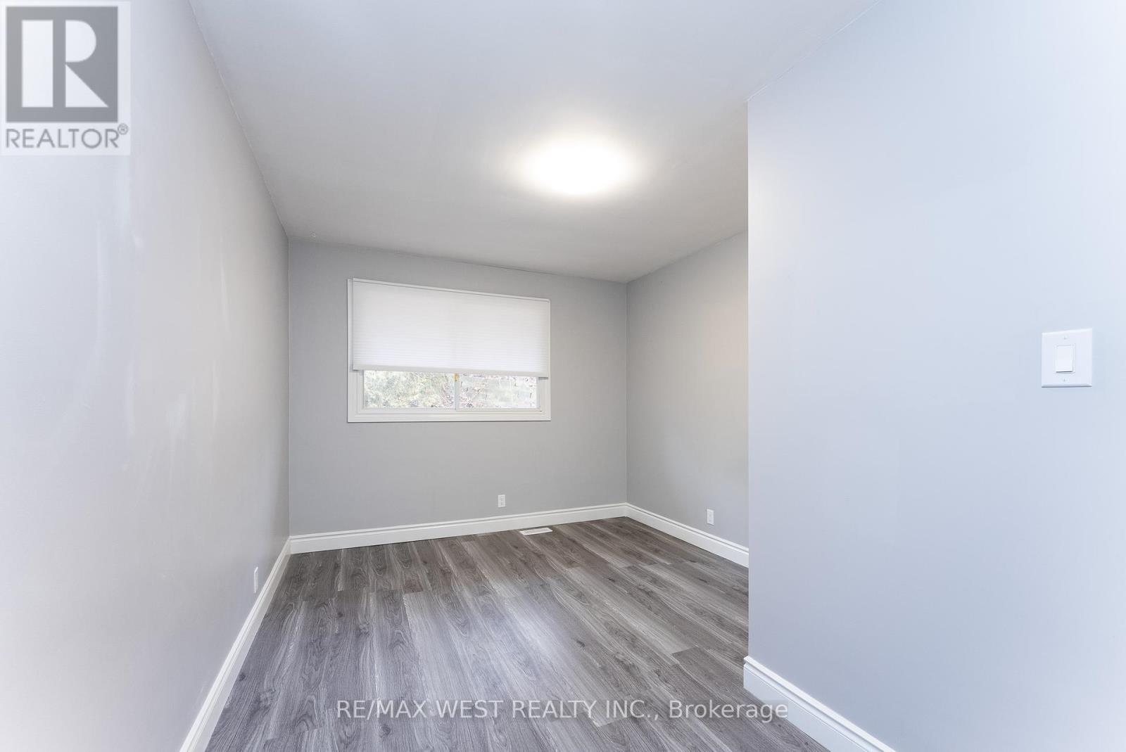 368 Fountain Street S, Cambridge, ON - Indoor Photo Showing Other Room