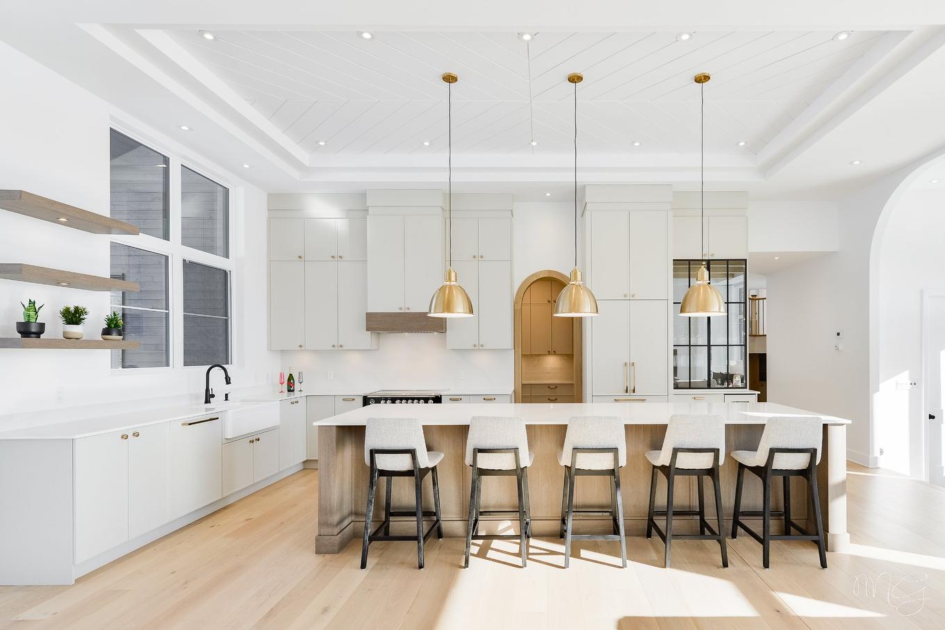 En construction - 1604 Ch. Des Achillées, Piedmont, QC - Indoor