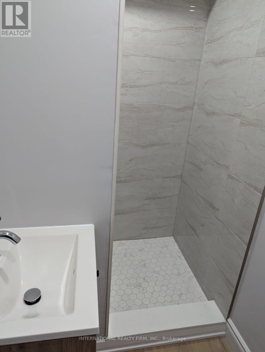 28 Hettersley Drive N, Ajax, ON - Indoor Photo Showing Bathroom