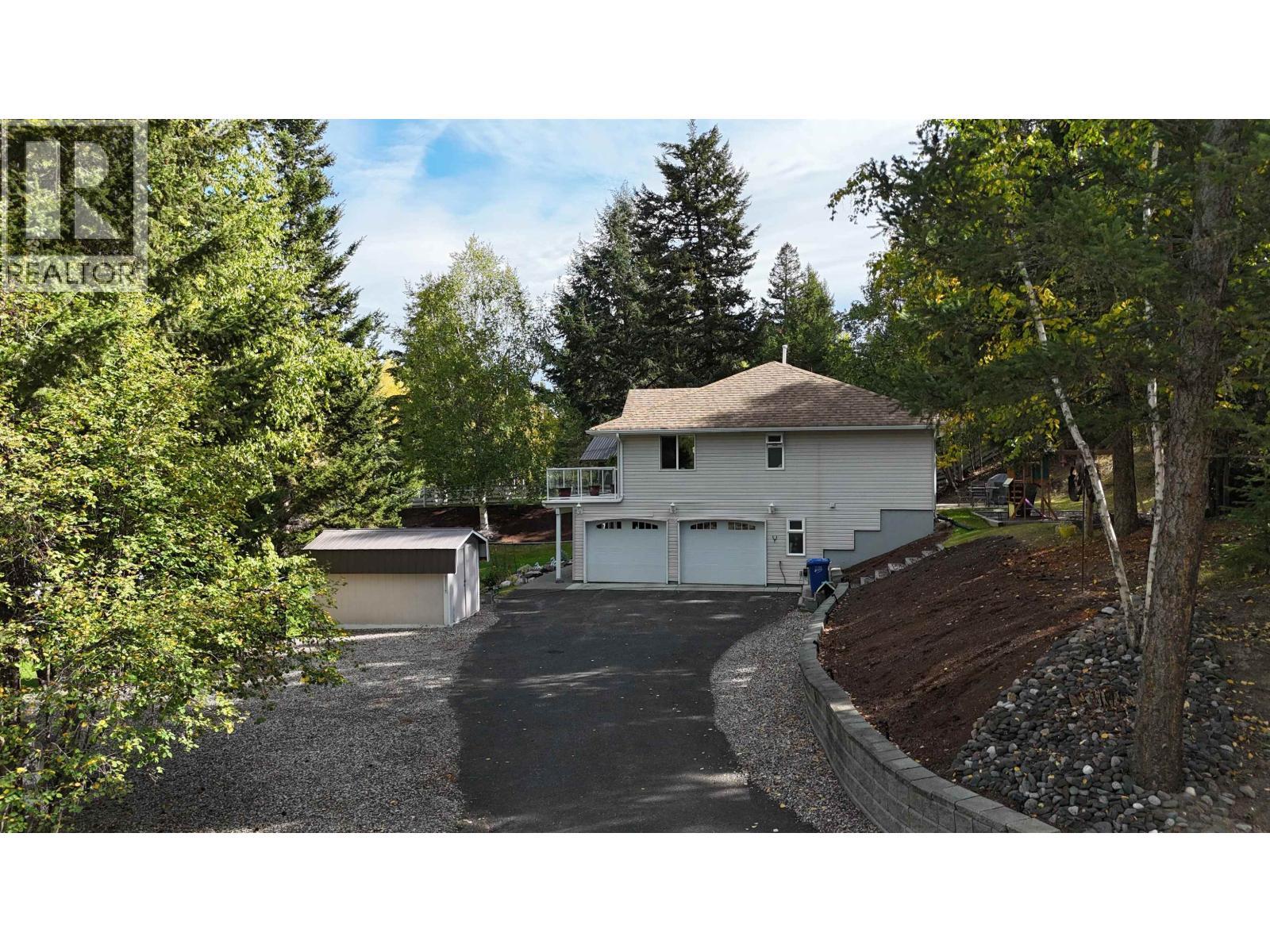 5236 Kallum Drive, 108 Mile Ranch, BC - Outdoor