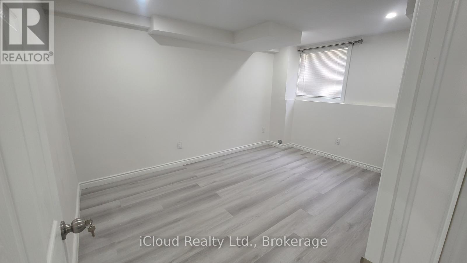 17 Joseph Street, Brampton, ON - Indoor Photo Showing Other Room