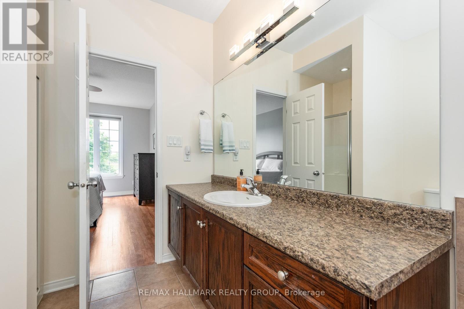 102 Kelso Private, Ottawa, ON - Indoor Photo Showing Bathroom