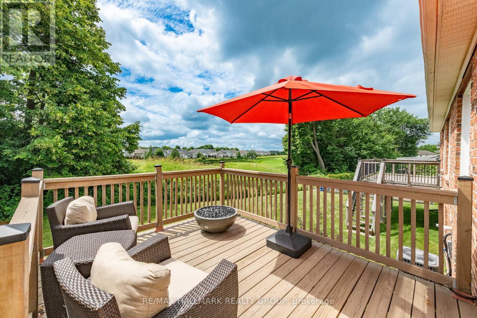 Entertainment sized deck - 102 Kelso Private, Ottawa, ON - Outdoor With Deck Patio Veranda With Exterior