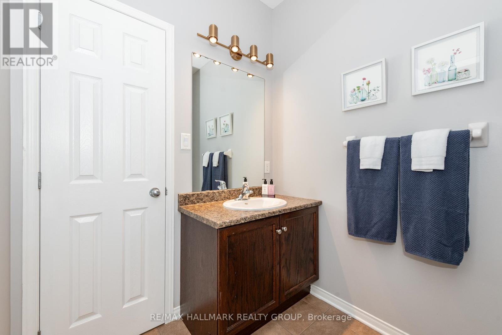 102 Kelso Private, Ottawa, ON - Indoor Photo Showing Other Room