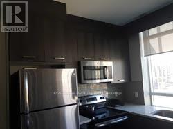 303 - 150 Main Street W, Hamilton, ON - Indoor Photo Showing Kitchen