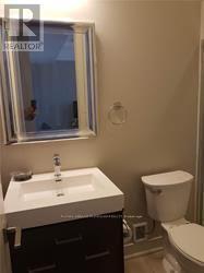 303 - 150 Main Street W, Hamilton, ON - Indoor Photo Showing Bathroom