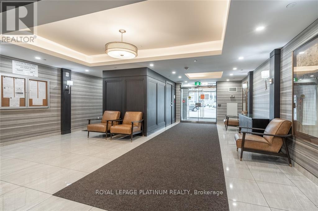 233 - 125 Shoreview Place, Hamilton, ON - Indoor Photo Showing Other Room