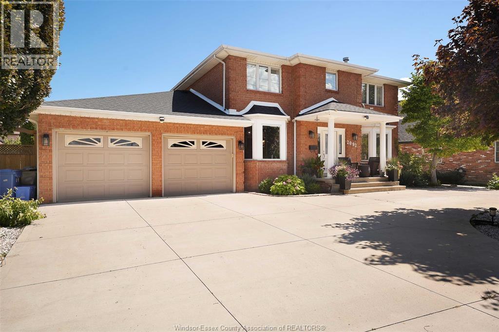 2092 Lesperance, Tecumseh, ON - Outdoor With Facade