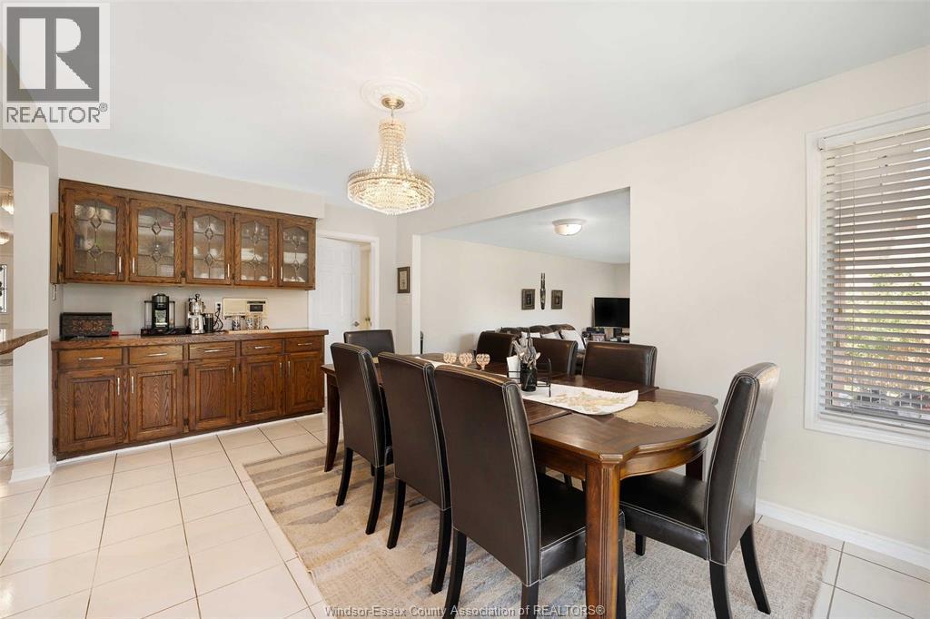 2092 Lesperance, Tecumseh, ON - Indoor Photo Showing Dining Room