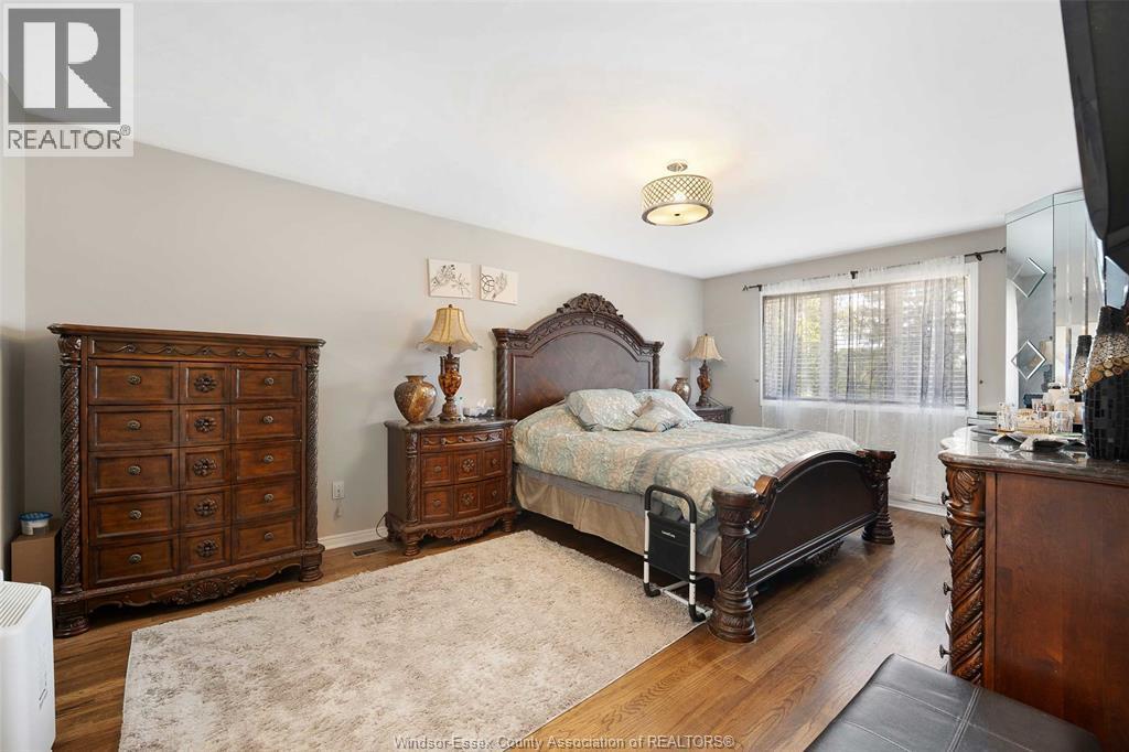 2092 Lesperance, Tecumseh, ON - Indoor Photo Showing Bedroom