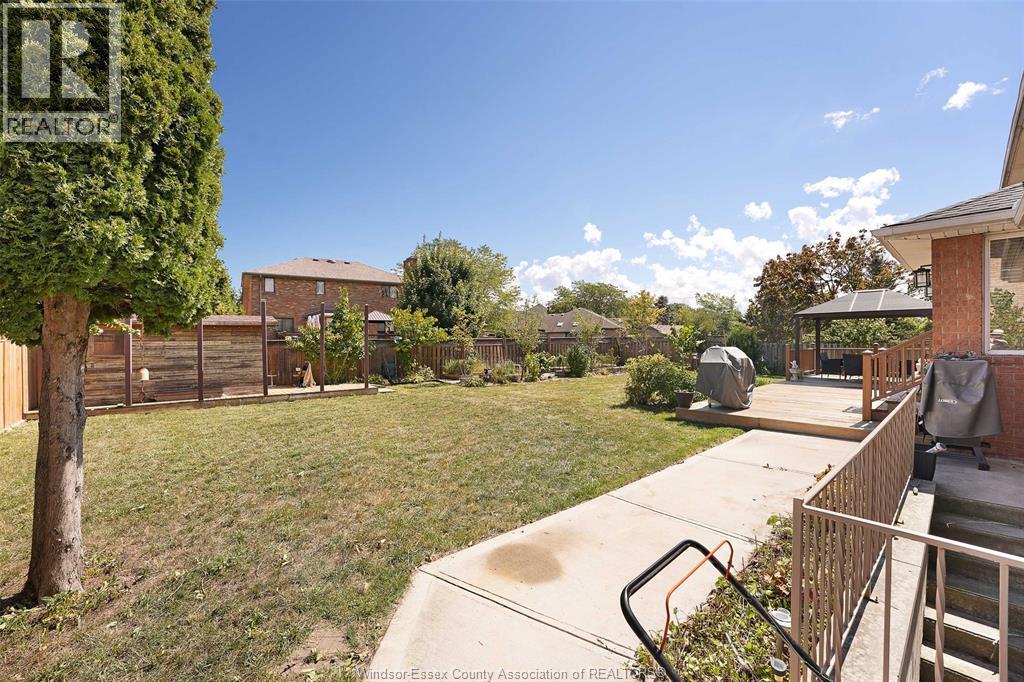 2092 Lesperance, Tecumseh, ON - Outdoor