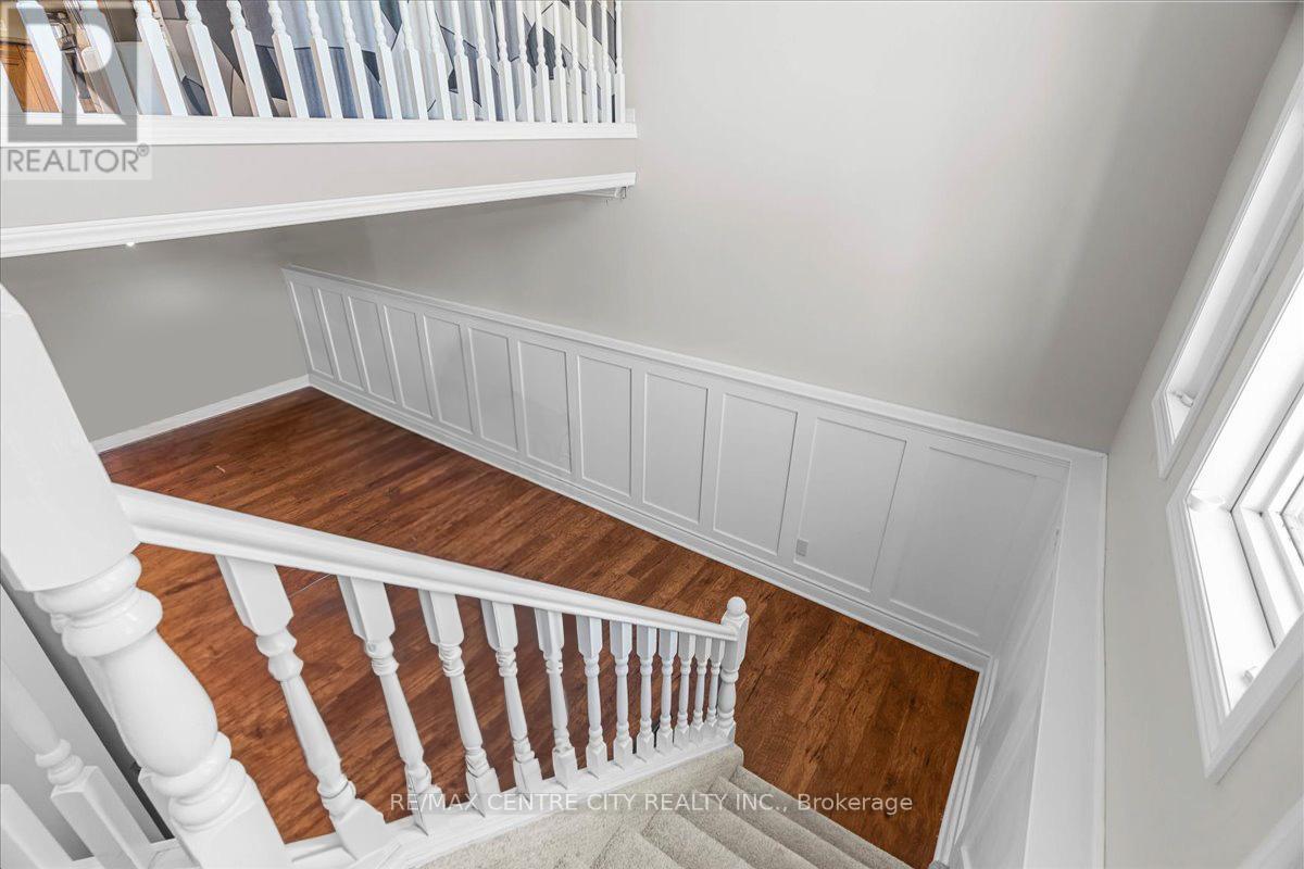 19 Dell Drive, Strathroy-Caradoc (Sw), ON - Indoor Photo Showing Other Room