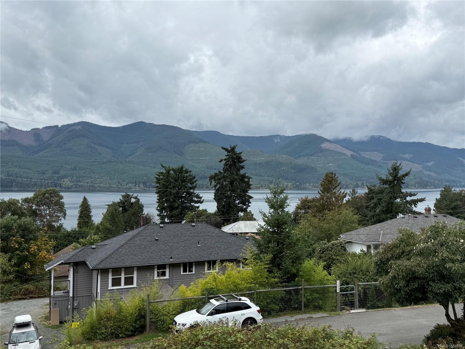 10667 Cedar Dr, Youbou, BC