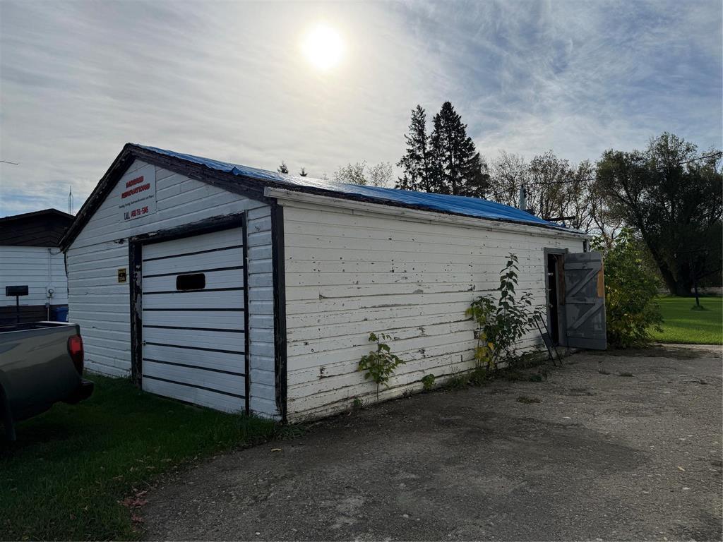 315 2Nd Avenue, Swan River, MB - Outdoor
