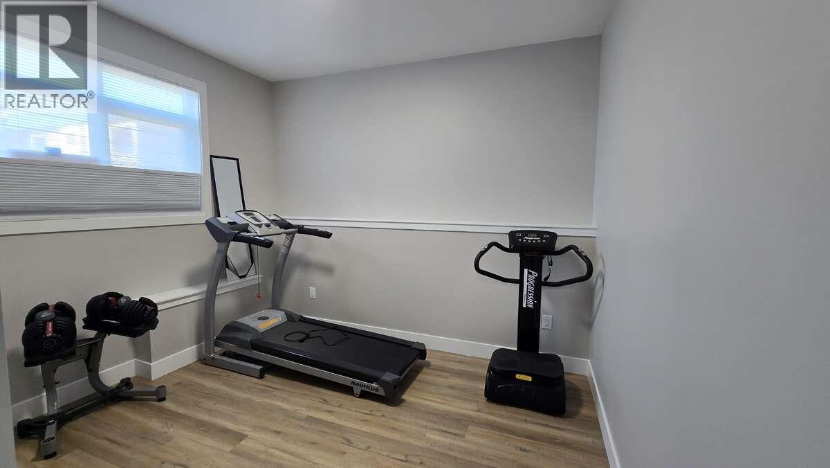 2852 Canyon Crest Drive, West Kelowna, BC - Indoor Photo Showing Gym Room