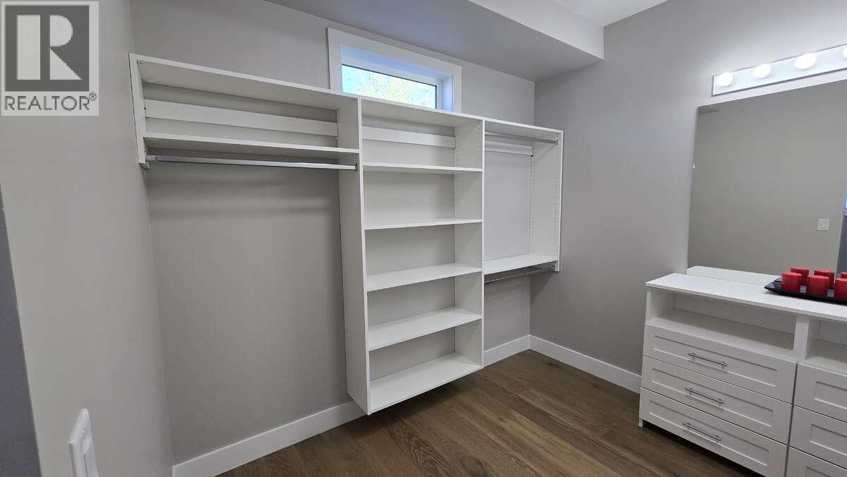 2852 Canyon Crest Drive, West Kelowna, BC - Indoor Photo Showing Other Room