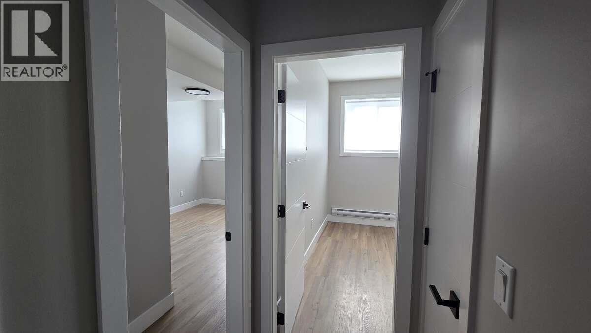 2852 Canyon Crest Drive, West Kelowna, BC - Indoor Photo Showing Other Room