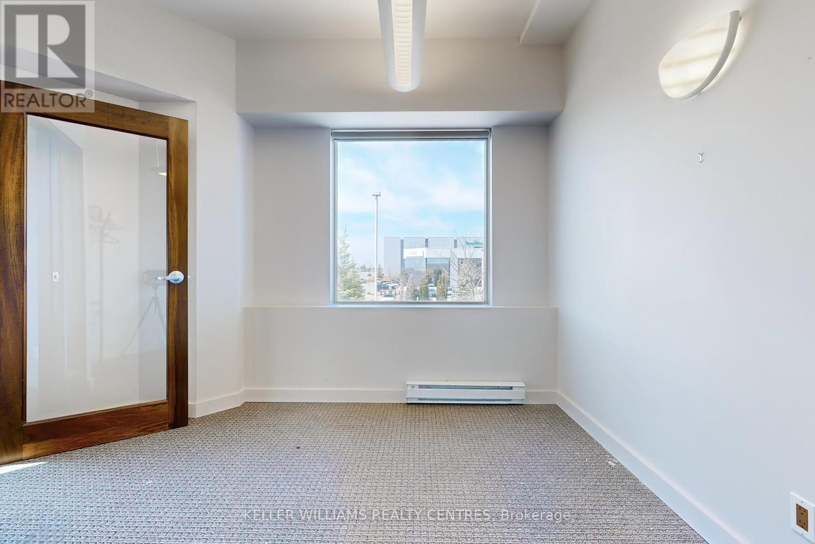 7 - 125 Don Hillock Drive, Aurora, ON