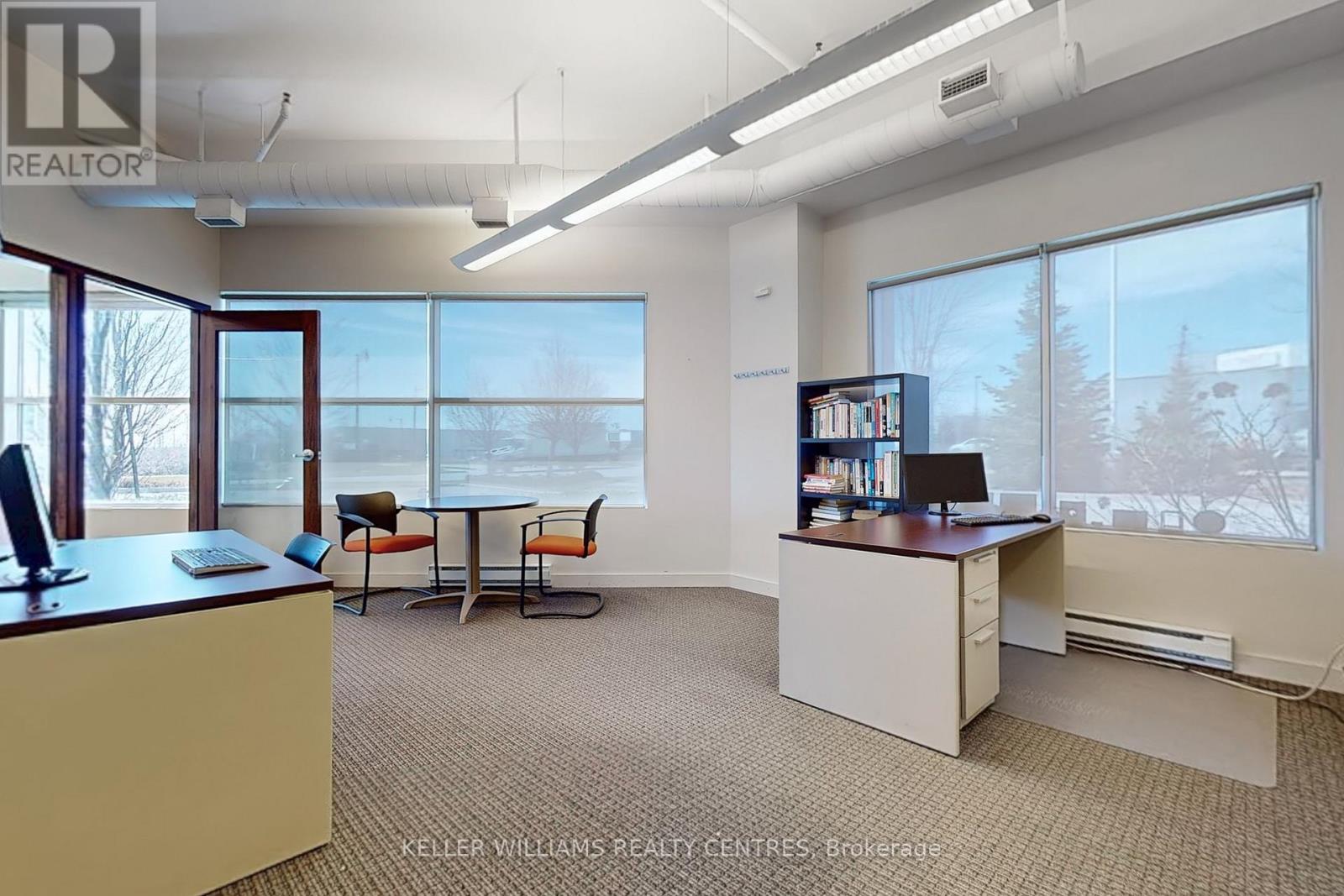 7 - 125 Don Hillock Drive, Aurora, ON