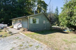 110 Ross Rd Salt Spring, BC V8K 1N8